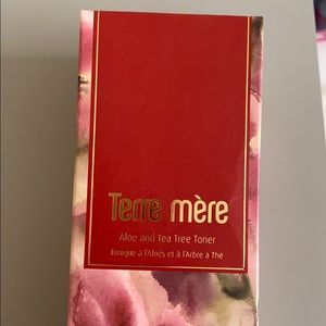 Terre mere aloe and tea tree toner